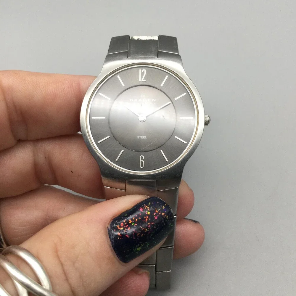 Skagen Denmark 572LSXM Womens Watch 34mm Gray Dial Stainless New Battery 8